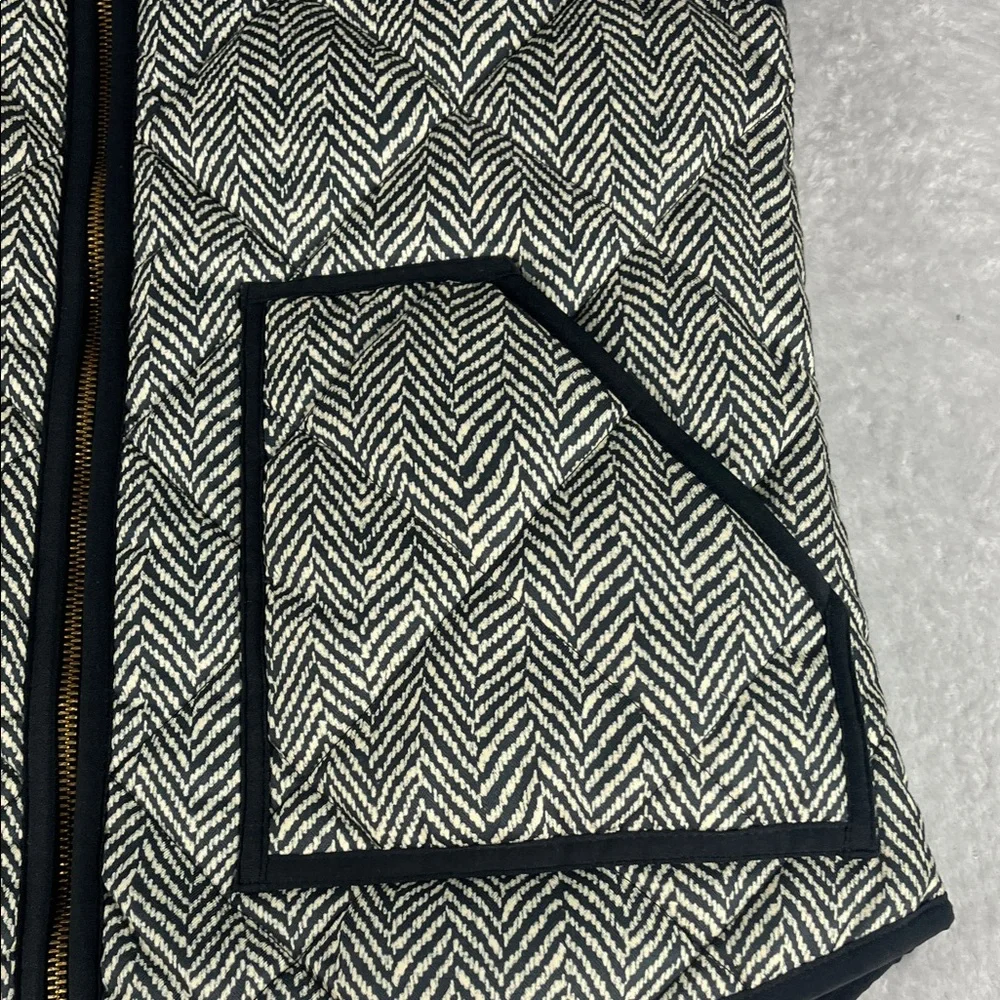 J.‎ Crew Women's Small Black and White Herringbone Full Zip Vest & Front Pockets